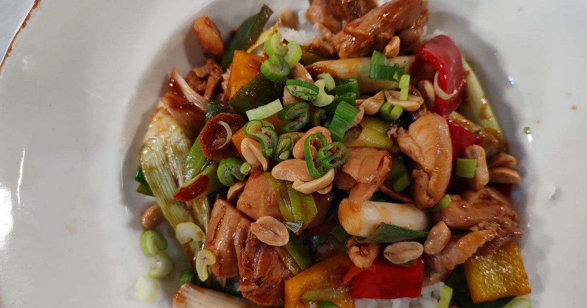 POLLO AL GONG BAO Canal 9